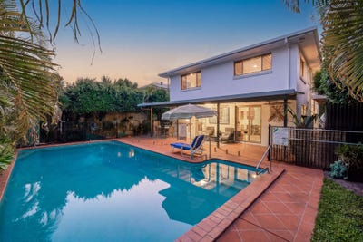 /international/au/22-killowill-avenue-paradise-point-qld-151269656/