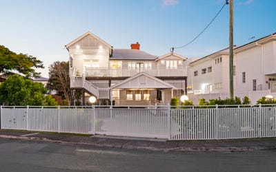 /international/au/11-waterloo-esplanade-wynnum-qld-151582624/