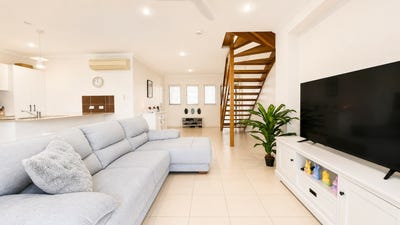 /international/au/4-17-entry-drive-merrimac-qld-151208312/
