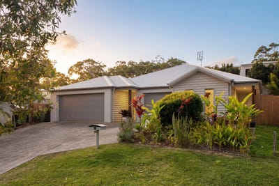 /international/au/12-wallum-street-peregian-springs-qld-151552180/