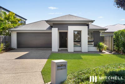 /international/au/13-keelson-crescent-hope-island-qld-151220980/