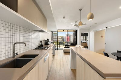 /international/au/706-109-commercial-road-teneriffe-qld-152554580/