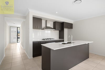 /international/au/17-cosmos-place-flagstone-qld-151161712/