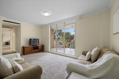 /international/au/47-2-pound-road-hornsby-nsw-151269852/