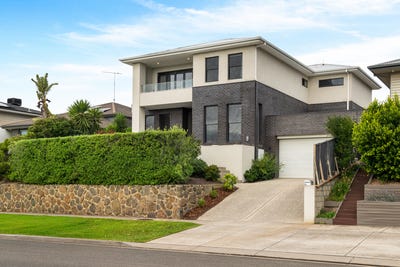 /international/au/69-province-boulevard-highton-vic-151497596/
