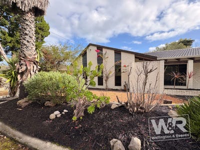 /international/au/5-maevida-court-collingwood-heights-wa-151344896/