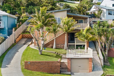 /international/au/11-noorinan-street-kiama-nsw-152647280/