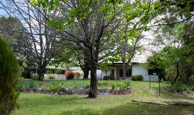 /international/au/85-prince-terrace-inverell-nsw-152510744/