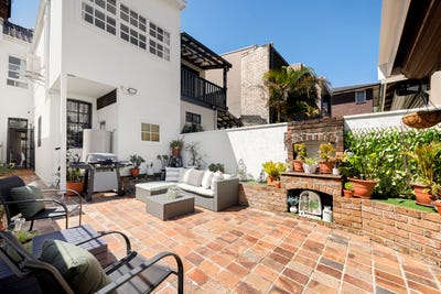 /international/au/37-llandaff-street-bondi-junction-nsw-152597812/