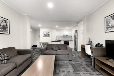 /international/au/5-2-don-bosco-drive-narre-warren-vic-150984800/