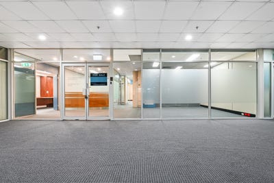 /international/au/macmahon-plaza-70-23-27-macmahon-street-hurstville-nsw-505139608/