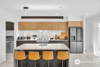 /international/au/4-mazeppa-street-yarrabilba-qld-148016916/