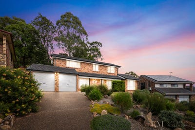 /international/au/8-wybong-close-eleebana-nsw-151236308/