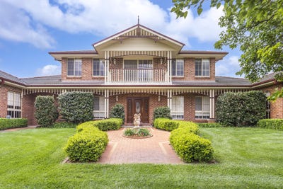 /international/au/7-mary-martin-drive-goulburn-nsw-152688284/