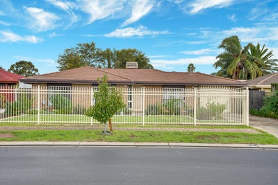 /international/au/10-bermudez-crescent-paralowie-sa-151430352/