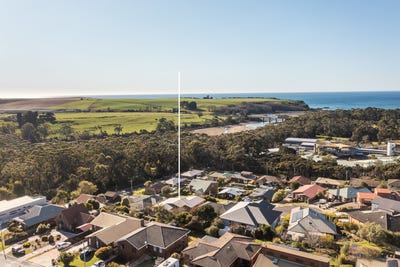 /international/au/12-pengali-place-devonport-tas-152415000/