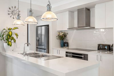 /international/au/5-paperbark-place-ormeau-qld-151224172/