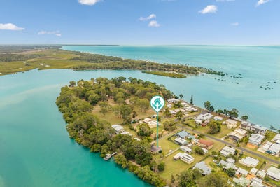 /international/au/13-moreton-street-toogoom-qld-152591696/