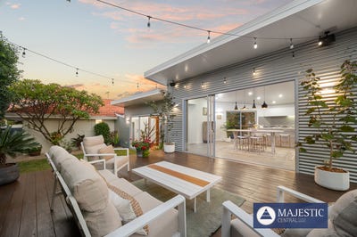 /international/au/3-simper-crescent-white-gum-valley-wa-151209952/