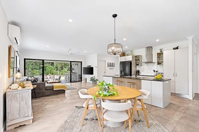 /international/au/9-coconut-grove-kuranda-qld-152681676/