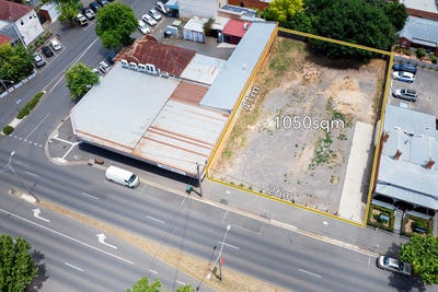 /international/au/235-241-barker-street-castlemaine-vic-504489496/