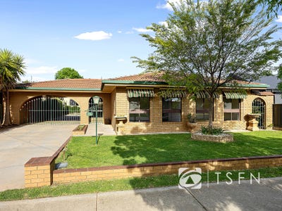 /international/au/39-curtin-street-flora-hill-vic-152480612/
