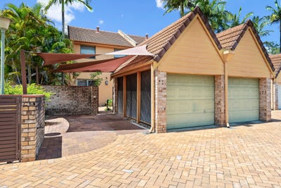 /international/au/1-43-st-kevins-avenue-benowa-qld-152646608/