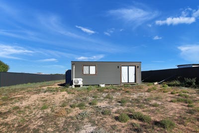 /international/au/13-south-terrace-blanchetown-sa-151172808/