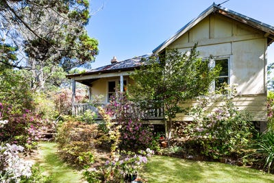 /international/au/5-7-valley-road-wentworth-falls-nsw-152621220/