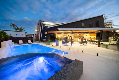 /international/au/15-culbara-street-mooloolaba-qld-150908728/