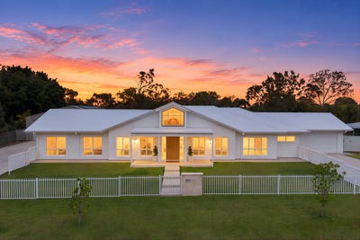 /international/au/49-washington-drive-wondunna-qld-152580784/