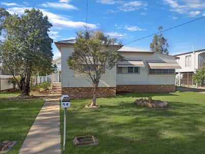 /international/au/54-hinds-street-narrabri-nsw-151476500/