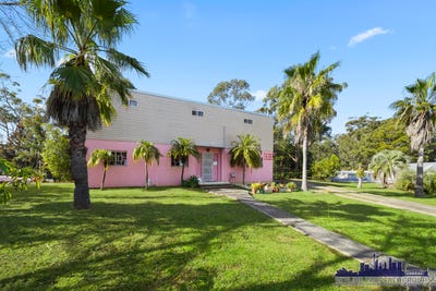 /international/au/4-18-blackbutt-rd-port-port-macquarie-nsw-504912108/?lang=id