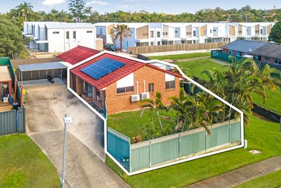 /international/au/1-17-hentdale-court-labrador-qld-151268076/