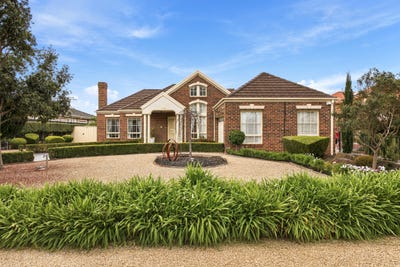 /international/au/10-warrego-place-taylors-lakes-vic-152388328/
