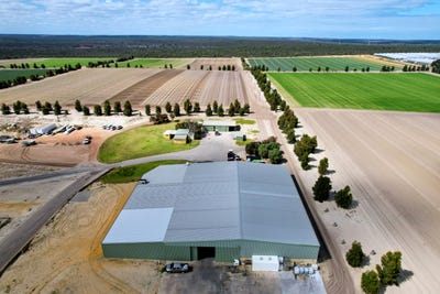 /international/au/529-chitna-road-neergabby-gingin-wa-700428024/