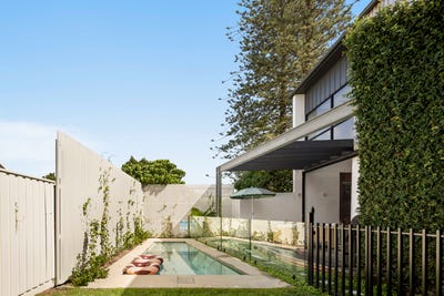 /international/au/4-elizabeth-street-tugun-qld-151174324/
