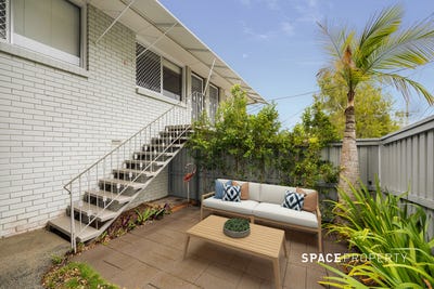 /international/au/5-44-trout-street-ashgrove-qld-151056700/