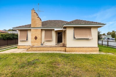 /international/au/468-napier-street-white-hills-vic-148630132/