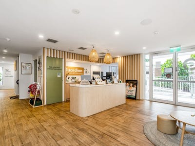 /international/au/guardian-childcare-107-beaudesert-road-moorooka-qld-505072708/
