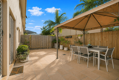 /international/au/85-20-39-johnston-street-carina-qld-151713244/