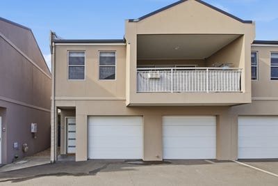 /international/au/21-2-wire-lane-camden-south-nsw-151592336/