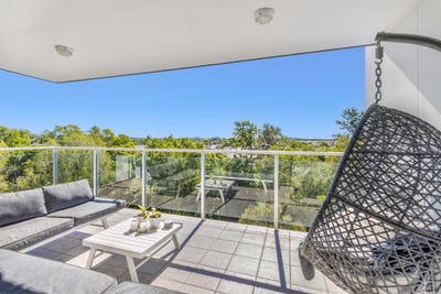 /international/au/2401-12-14-executive-drive-burleigh-waters-qld-151267524/