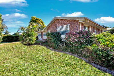 /international/au/49-51-william-street-howard-qld-151159176/