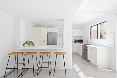 /international/au/13-2200-logan-road-upper-mount-gravatt-qld-147983020/