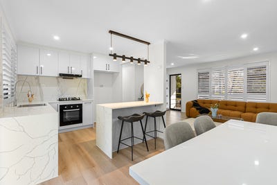 /international/au/12-arosa-street-jamboree-heights-qld-152403320/