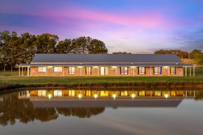 /international/au/9-jiparu-drive-murrumbateman-nsw-150711628/