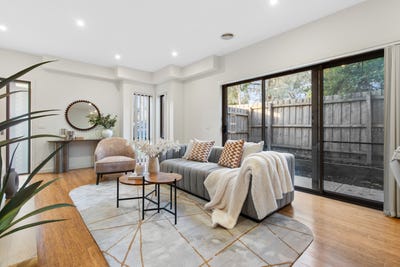 /international/au/2d-armin-street-scoresby-vic-151308792/