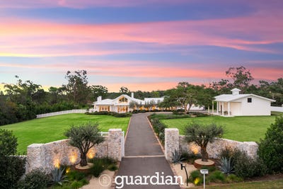 /international/au/8-edgecliff-road-glenhaven-nsw-151447148/
