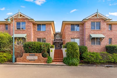 /international/au/62-2-schofield-place-menai-nsw-148494272/